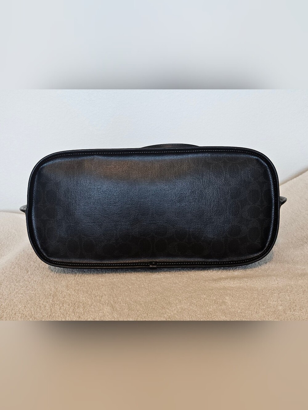 Coach Black Signature Canvas Leather Taxi Tote with Wristlet NWOT - Picture 6 of 15